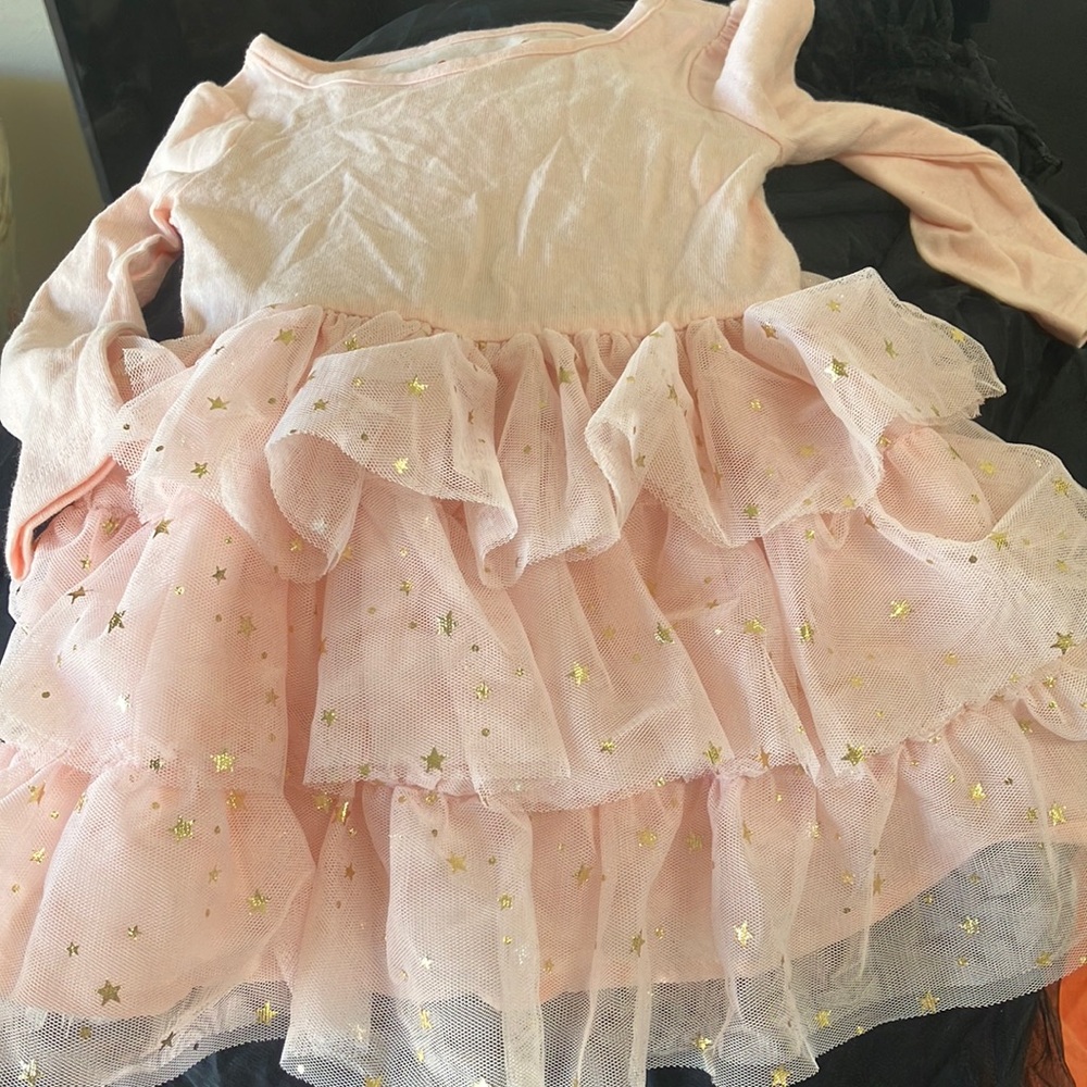 FINAL MARKDOWN Cat & jack dress 2t